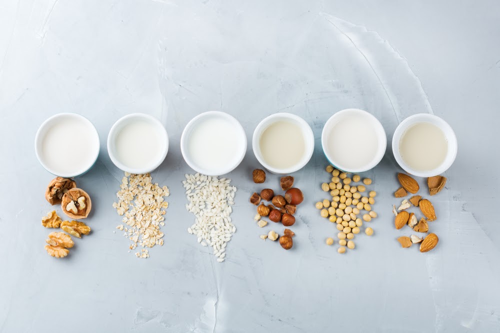 How To Pick the Right Dairy (Real or Vegan) For Your Coffee